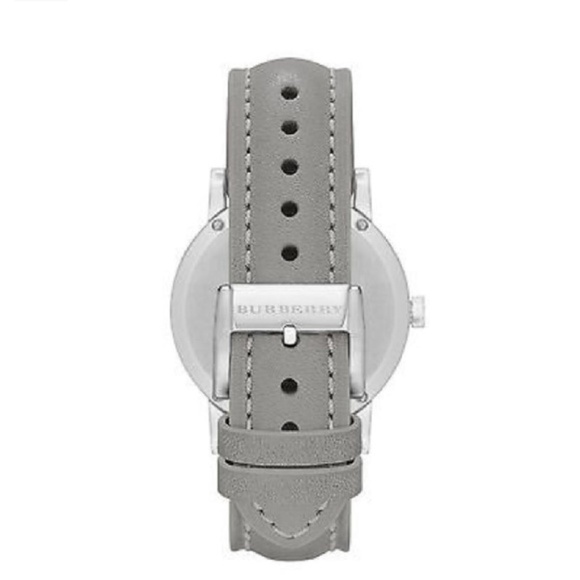 NWT Authentic Unisex Burberry Leather Strap Watch - Picture 3 of 4